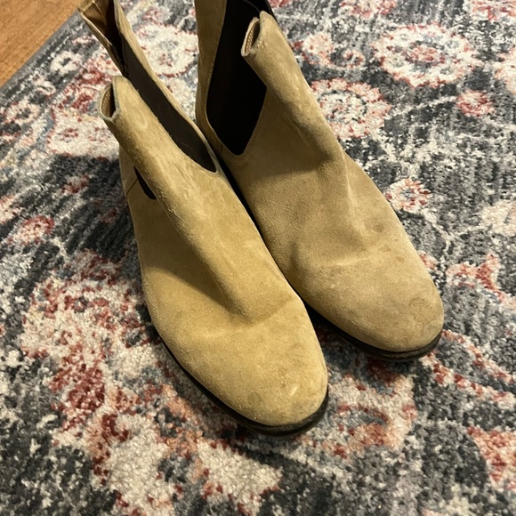 ASOS suede Chelsea boots - Picture 3 of 4